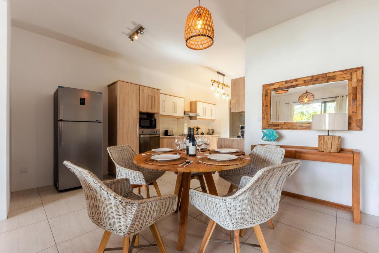 West Wood Holiday Apartment, C6 - Flic En Flac With Pool At A Quiet Location, Beautifully Decorated And Close To The Beach Ngoại thất bức ảnh