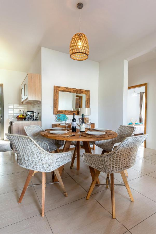 West Wood Holiday Apartment, C6 - Flic En Flac With Pool At A Quiet Location, Beautifully Decorated And Close To The Beach Ngoại thất bức ảnh