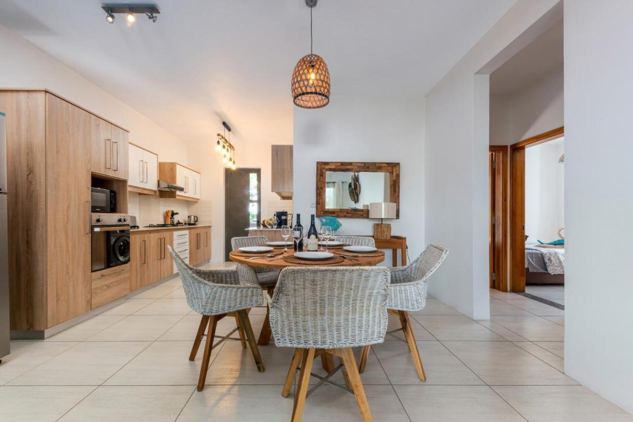 West Wood Holiday Apartment, C6 - Flic En Flac With Pool At A Quiet Location, Beautifully Decorated And Close To The Beach Ngoại thất bức ảnh